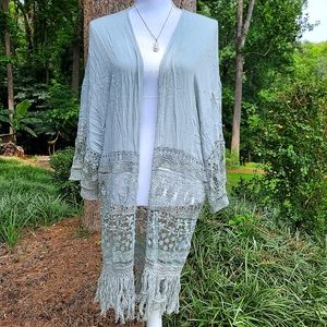 NWOT Boho Light Blue Lacey Detailed Kimono Size Medium